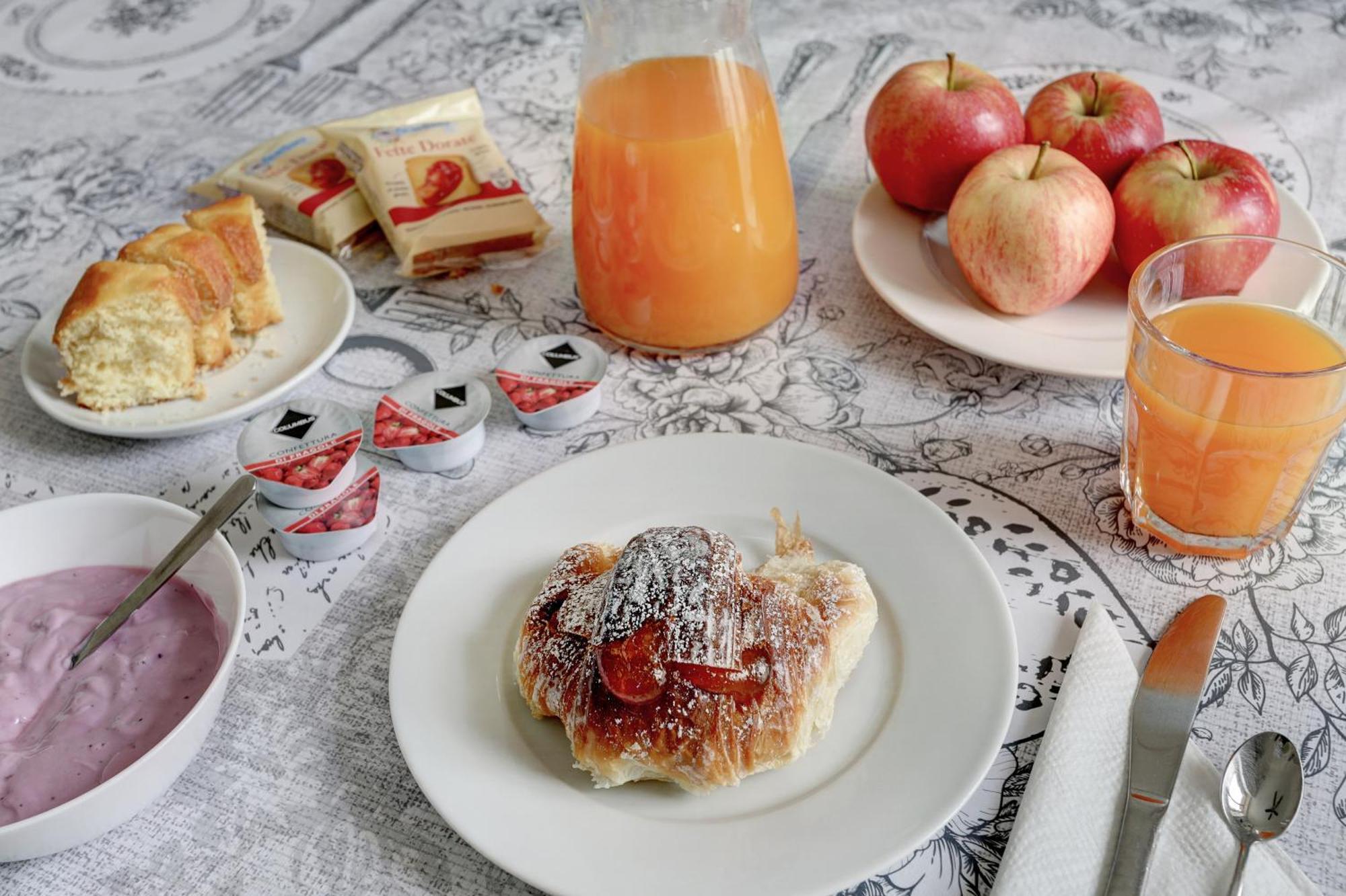 Claudia House Roma Termini Bed & Breakfast Exterior photo